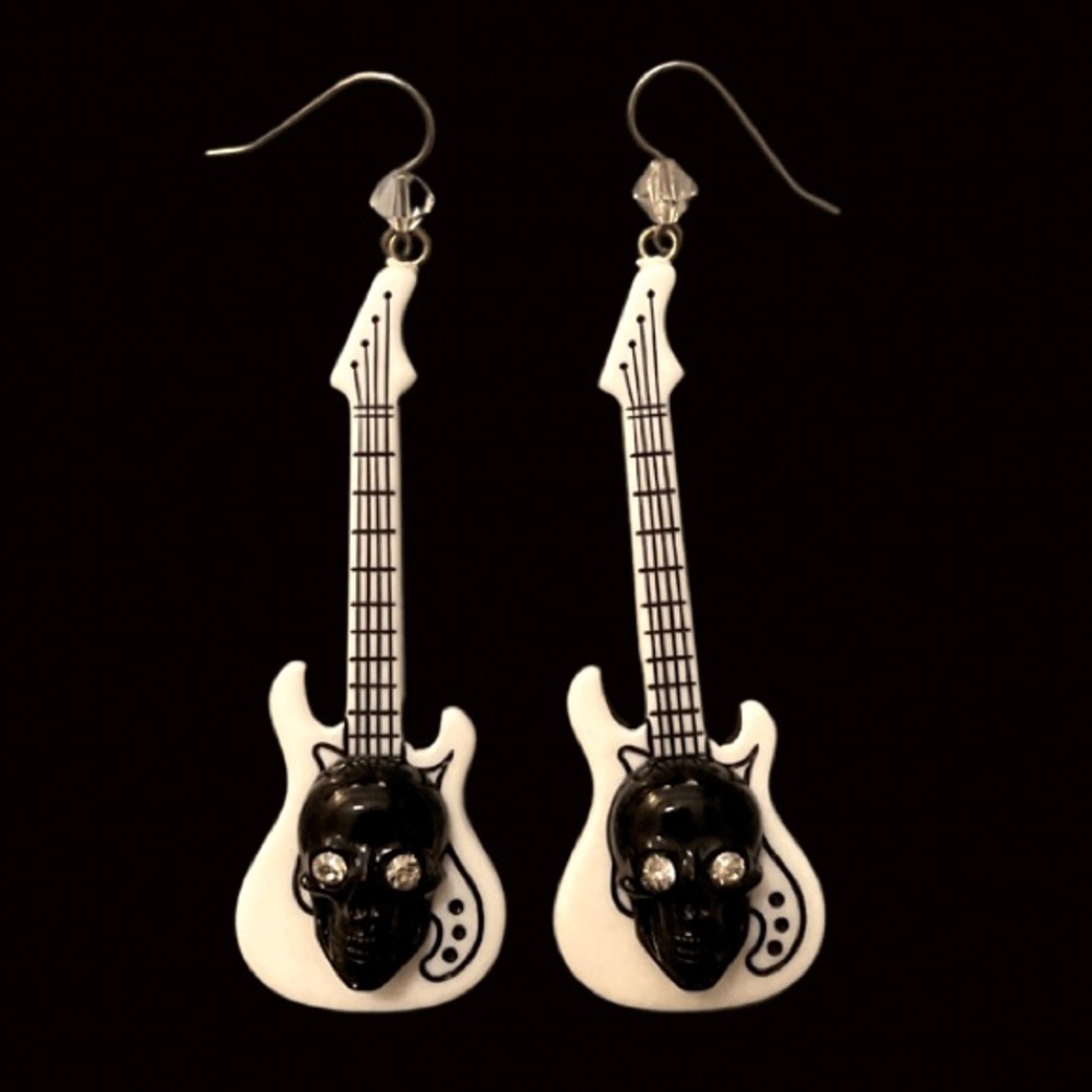 {Tarina Tarantino} RARE skull guitar earrings